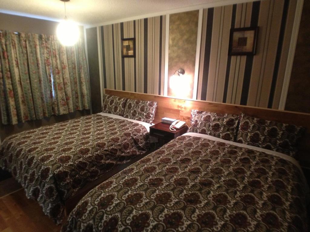 Galaxy Motel St. Paul Экстерьер фото
